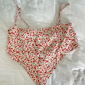 Flynn Skye cherry scary top